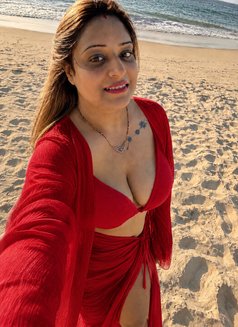 Kanishka 🫦🫦 - escort in Hyderabad Photo 2 of 5