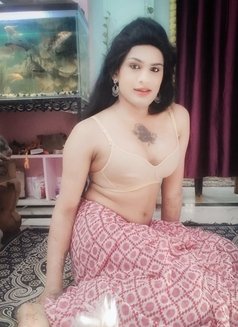 Kanishka - masseuse in Hyderabad Photo 2 of 3