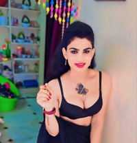 Kanishka Naidus - Transsexual escort in Hyderabad Photo 8 of 9