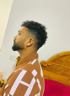 Kanishka Perera - Male escort in Sharjah Photo 2 of 3