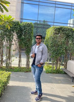 Romantic & Hygiene call boy available - Male escort in Bangalore Photo 4 of 4