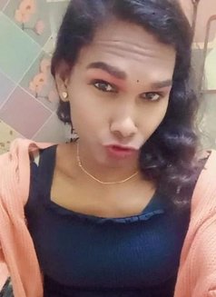 Kannasilky - Transsexual escort in Hyderabad Photo 2 of 3