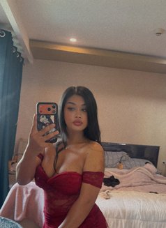 Kannie - puta in Pattaya Photo 9 of 11