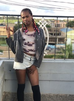 Kanyi - Acompañantes transexual in Nairobi Photo 3 of 5