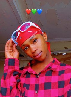 Kanyi - Male escort agency in Nairobi Photo 4 of 8