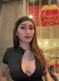 Kaori - escort in Makati City Photo 1 of 4