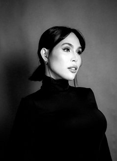 Kaori - escort in Makati City Photo 3 of 11