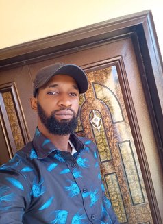 Kaptain - Male escort in Abuja Photo 1 of 1