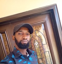 Kaptain - Acompañantes masculino in Abuja