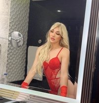 Kara Blonde - Transsexual escort in Riyadh