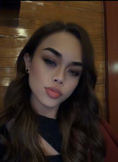 Kara - Acompañantes transexual in Al Ain Photo 3 of 19