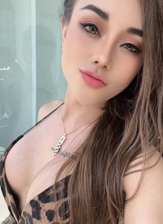Kara - Transsexual escort in Al Ain Photo 1 of 10