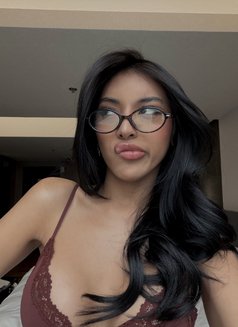 Kara - escort in Manila Photo 11 of 11