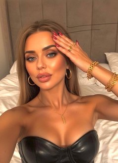 KARA Elegant - escort in Dubai Photo 8 of 17