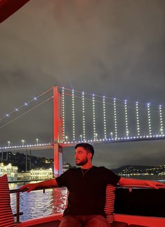 Karam - Male escort in İstanbul Photo 3 of 7