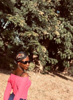 Karama - escort in Riyadh Photo 3 of 4