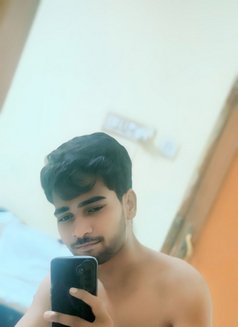 Karan 2 - Acompañantes masculino in Jaipur Photo 2 of 7
