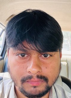Karan bi, 3+ - Acompañantes masculino in Hyderabad Photo 2 of 3