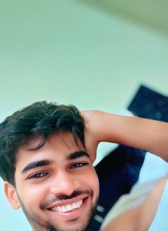 Karan 7 - Acompañantes masculino in Lucknow Photo 4 of 4