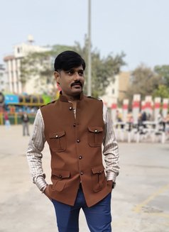 Karan - Male escort in New Delhi Photo 2 of 2