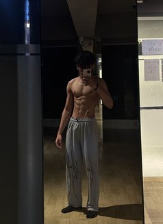 Karan - Acompañantes masculino in Ahmedabad Photo 3 of 4