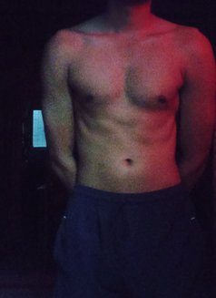 Karan - Male escort in Mumbai Photo 2 of 4