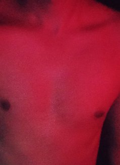 Karan - Male escort in Mumbai Photo 3 of 4