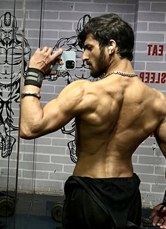 Karan - Male escort in New Delhi Photo 23 of 25
