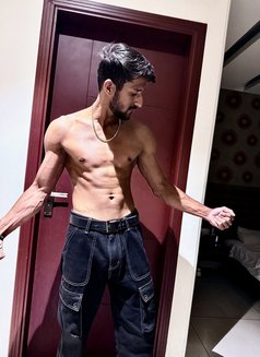 Karan - Male escort in New Delhi Photo 24 of 25