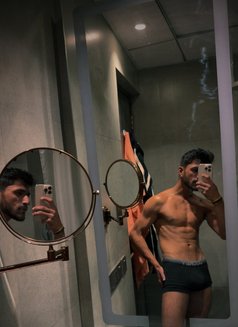 Karan - Male escort in New Delhi Photo 25 of 26
