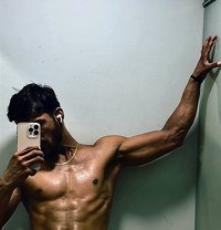 Sam - Male escort in New Delhi