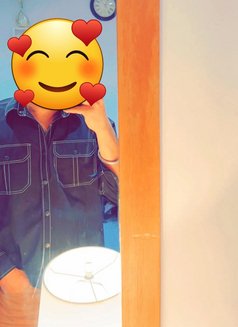 Karan/Body to body Nuru Massage,masseur - Acompañantes masculino in New Delhi Photo 2 of 3