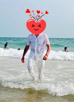 Karan/Body to body Nuru Massage,masseur - Acompañantes masculino in New Delhi Photo 3 of 3