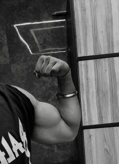 Pahadi boy is here (whiteman) - Acompañantes masculino in New Delhi Photo 3 of 4