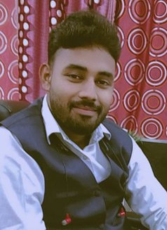 Karan - Male escort in New Delhi Photo 6 of 8
