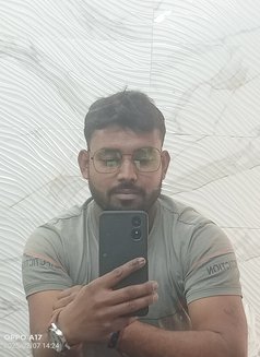 Karan - Male escort in New Delhi Photo 7 of 8
