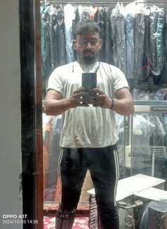 Karan - Male escort in New Delhi Photo 8 of 8