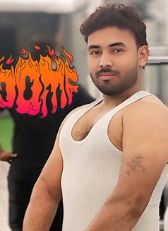 Karan - Male escort in New Delhi Photo 1 of 8