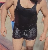 Karan - masseur in New Delhi