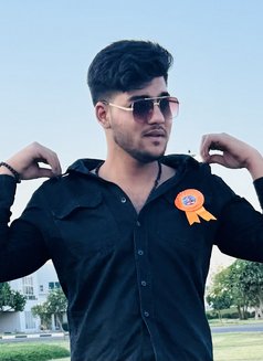 Karan Khatwani - Acompañantes masculino in Jaipur Photo 2 of 4