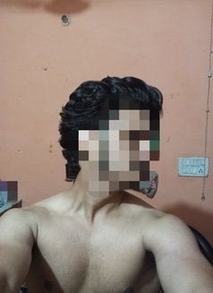 Karan Masseur - Male adult performer in New Delhi Photo 2 of 2