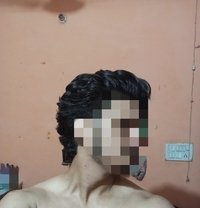 Karan Professional Massage Therapist - Intérprete masculino de adultos in New Delhi Photo 1 of 4