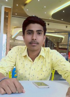 Karan Singh - Male escort in Kolkata Photo 1 of 2