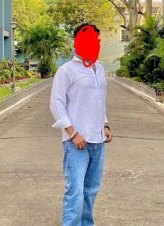 Karan Singh - Male escort in New Delhi Photo 2 of 3