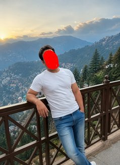 Karan Singh - Male escort in Bangalore Photo 2 of 4