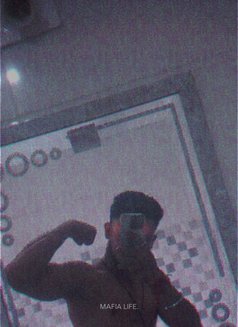 Karan Singh - Male escort in Noida Photo 2 of 7