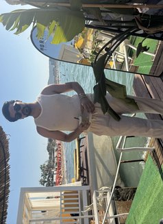 Karan - Male escort in İstanbul Photo 6 of 7