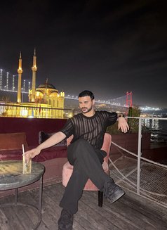 Karan - Male escort in İstanbul Photo 6 of 6