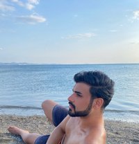 Karan - Male escort in Riyadh