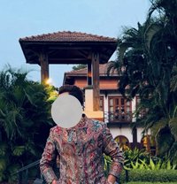 Karanj - Acompañantes masculino in Mumbai